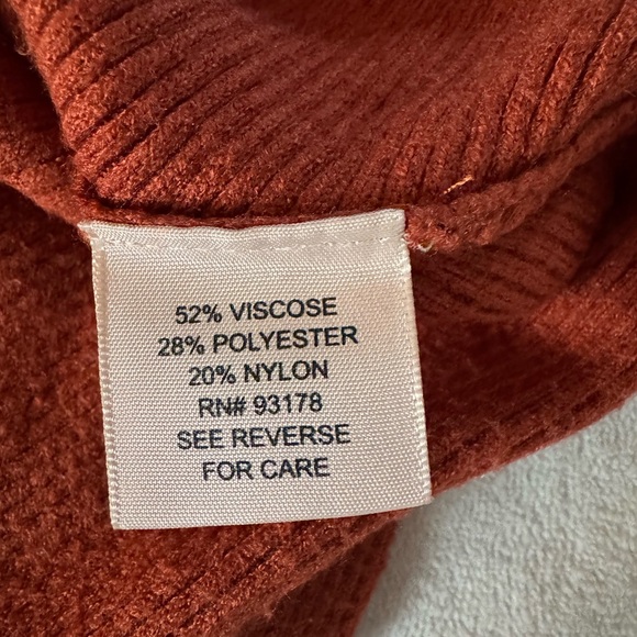 Philosophy sweater size XL. - Picture 6 of 6